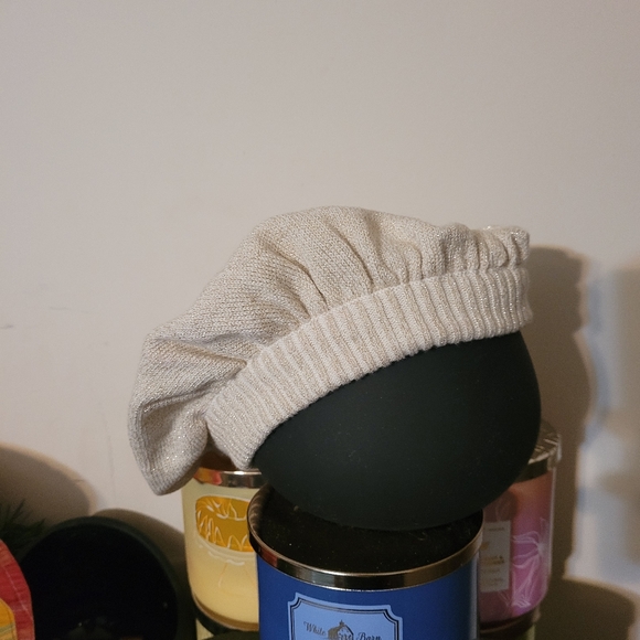 LOT of 4 Girl's Hats - Picture 4 of 6